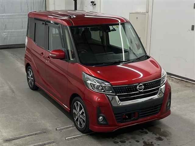 78004 Nissan Dayz roox B21A 2018 г. (MIRIVE Saitama)